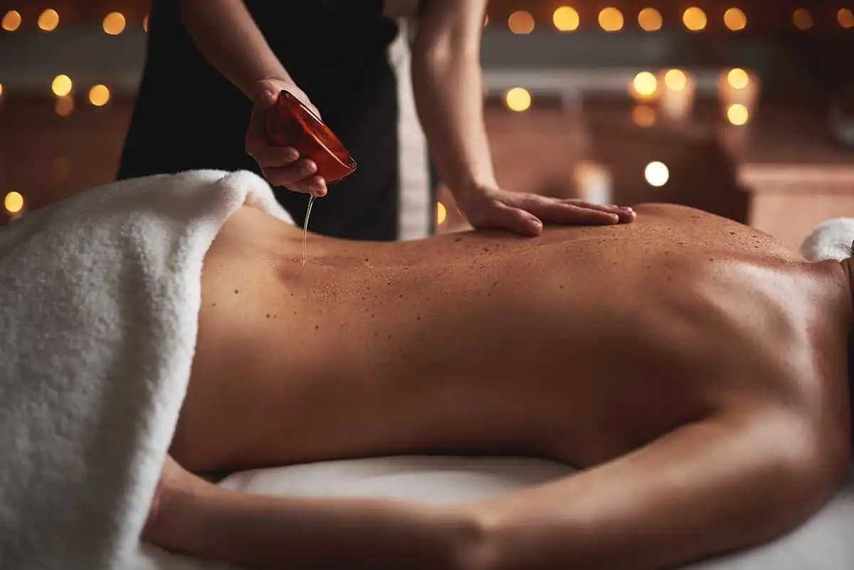 Hagyományos és spa masszázs